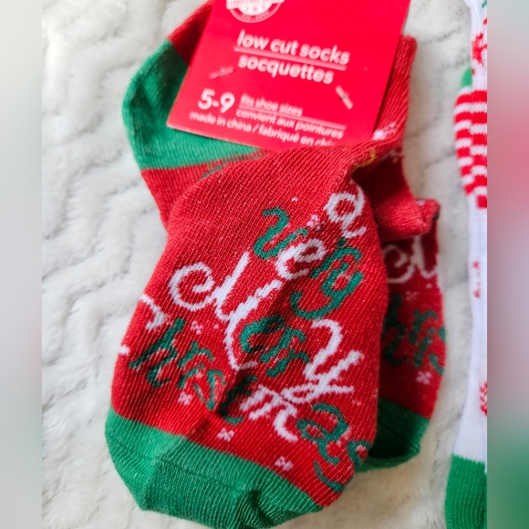 Christmas House Holiday Sock Bundle - Picture 2 of 8